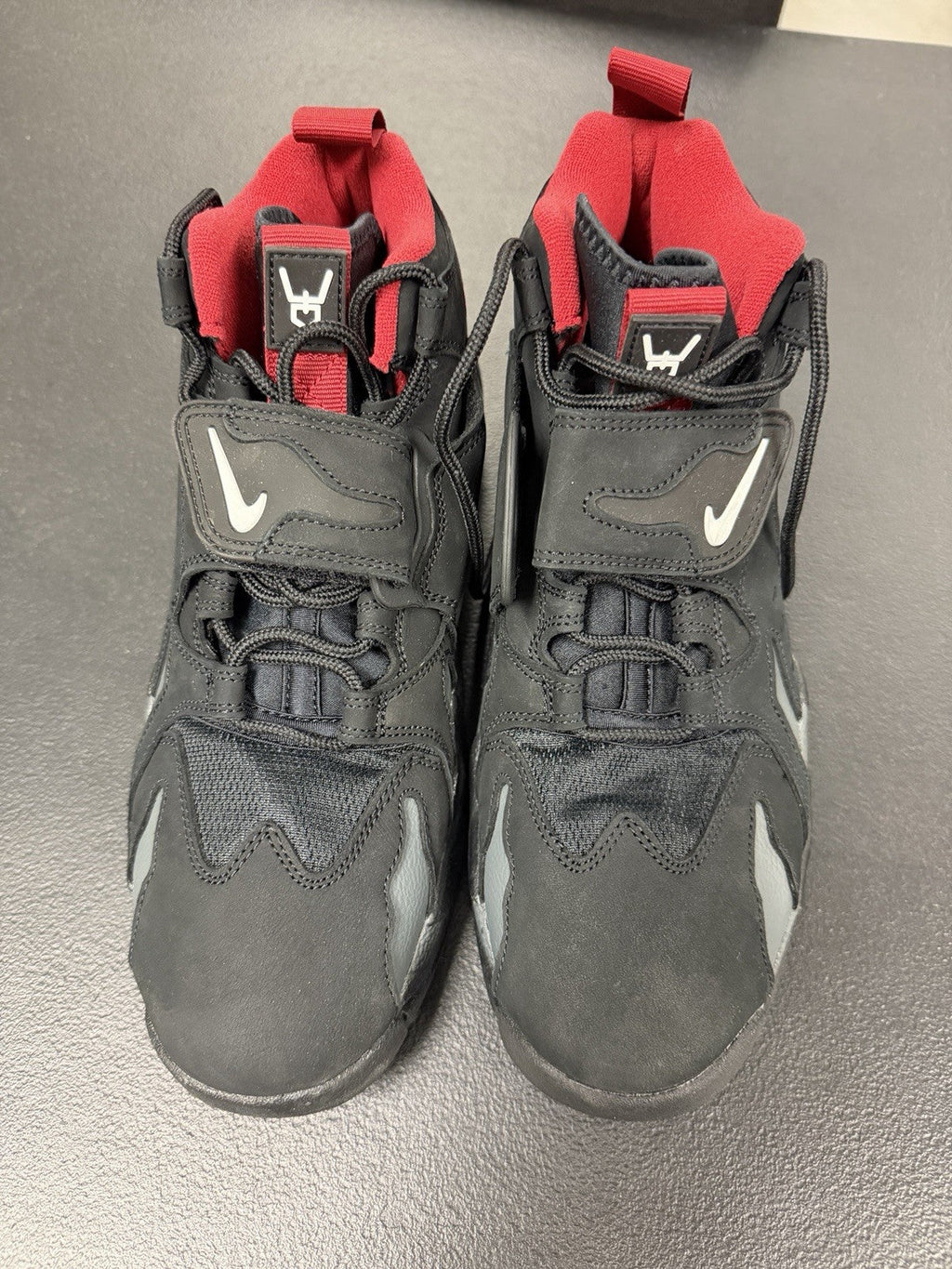 Black/White/Anthracite/Red - PRISTINE - - Nike Air DT Max 96 Falcons - product image from the listing.