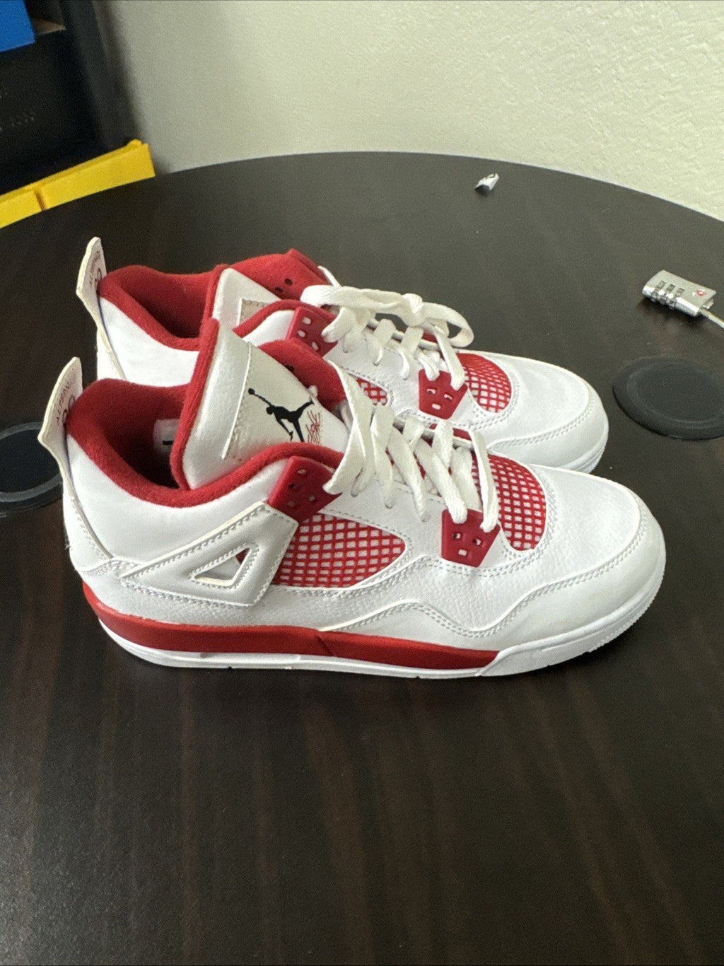 Jordan 4 Retro alternate 89 2016 | No Box - Comes With Replacement Box - Size 5Y - product image from the listing.