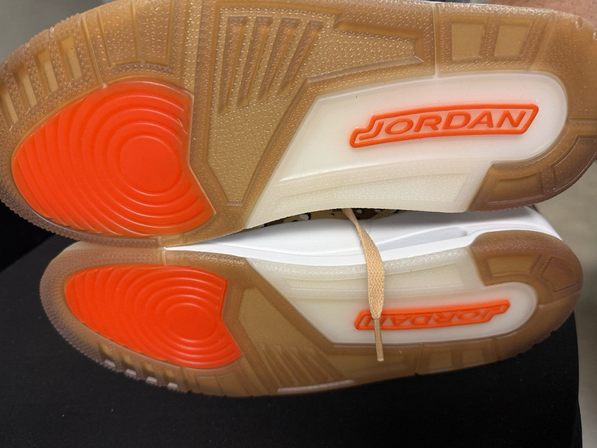 Women's Nike Air Jordan 3 Retro Tex Camo Size 10.5/ Men's 9 Shoes HM4301-200 - product image from the listing.