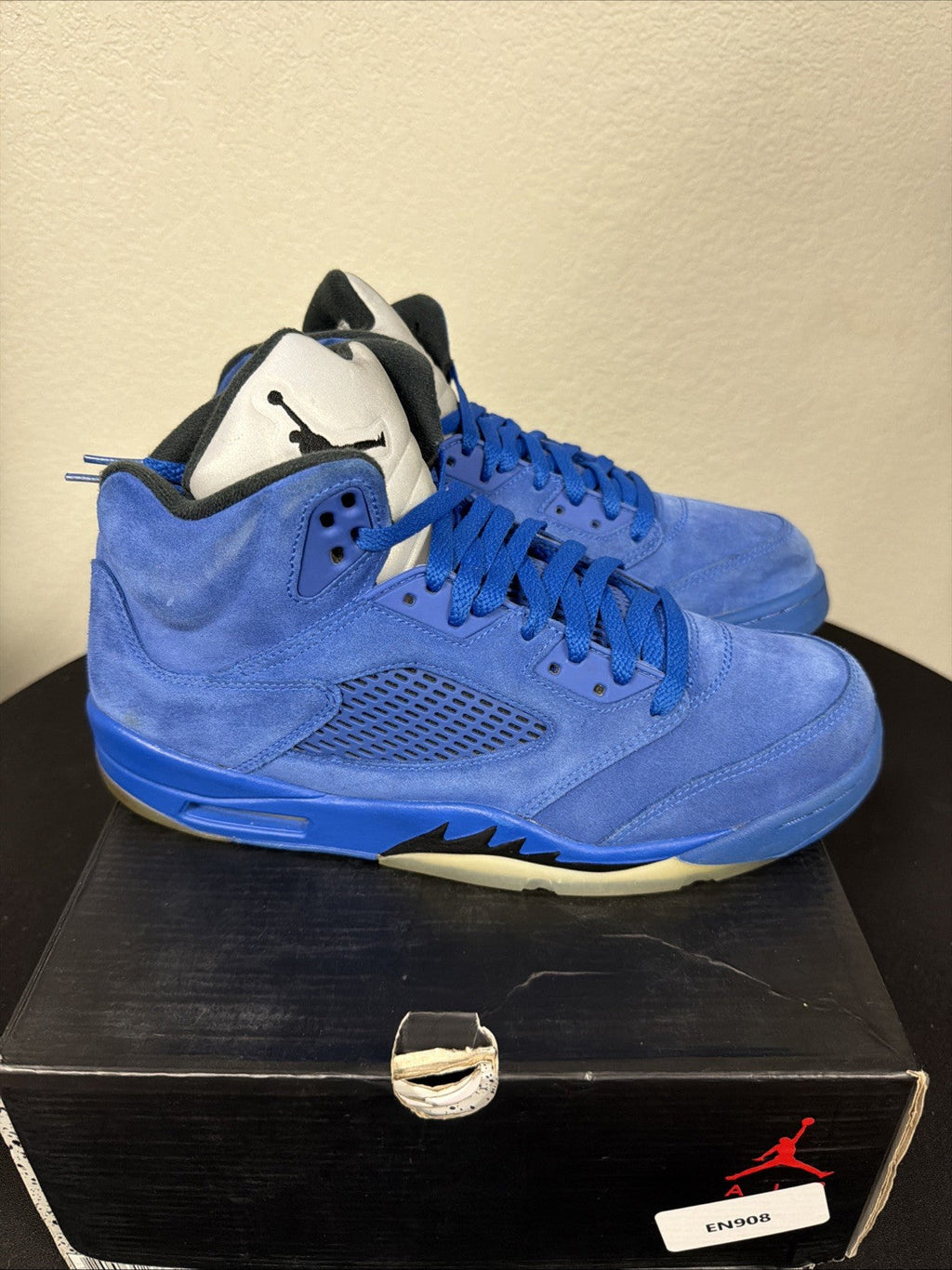 Air Jordan 5 Retro Blue Suede 136027-401 High Top Sneaker -Lace Up- - product image from the listing.