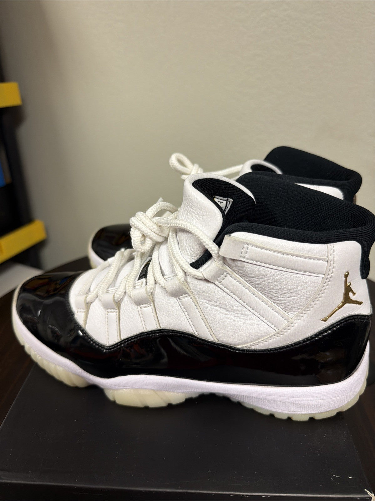 Jordan 11 Retro High Concord - Size 11 - product image from the listing.