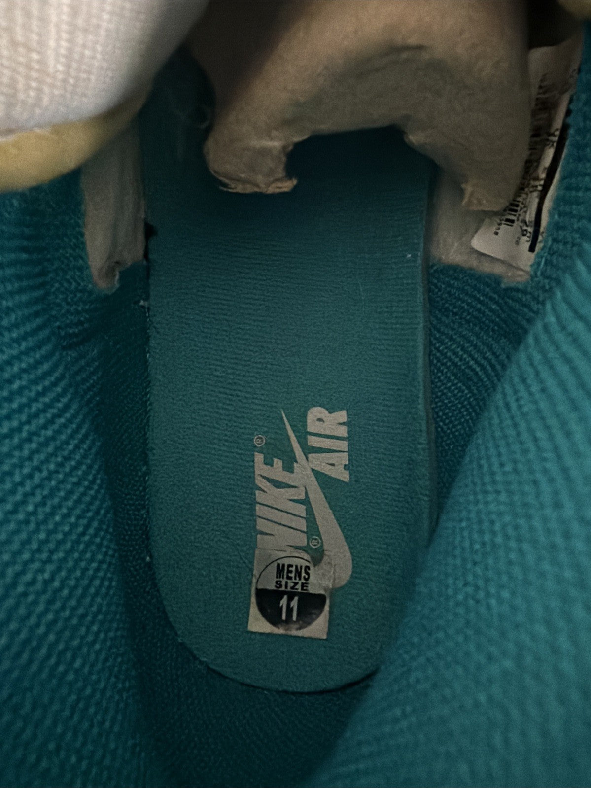 Jordan 1 Retro OG High Turbo Green - Size 11 - product image from the listing.