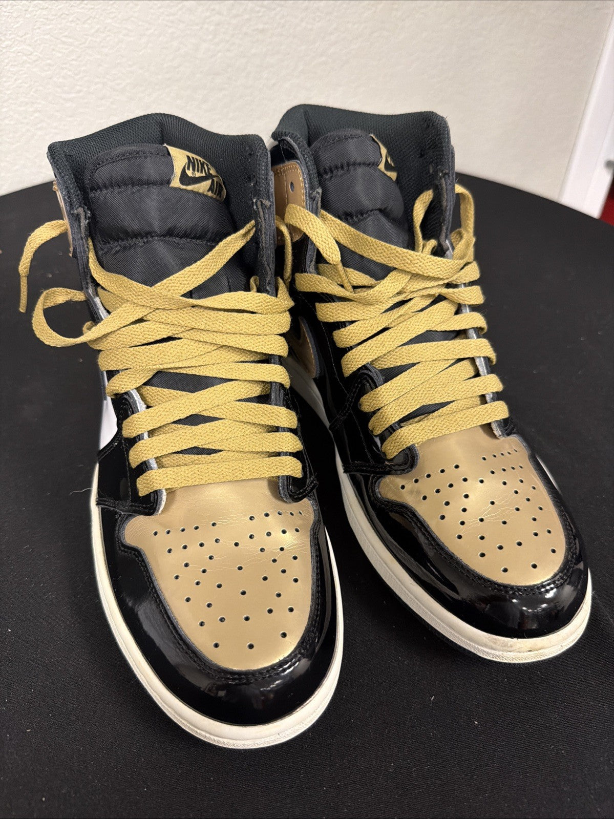 Gold Toe Size 9.5 - Jordan 1 Retro OG NRG High - product image from the listing.