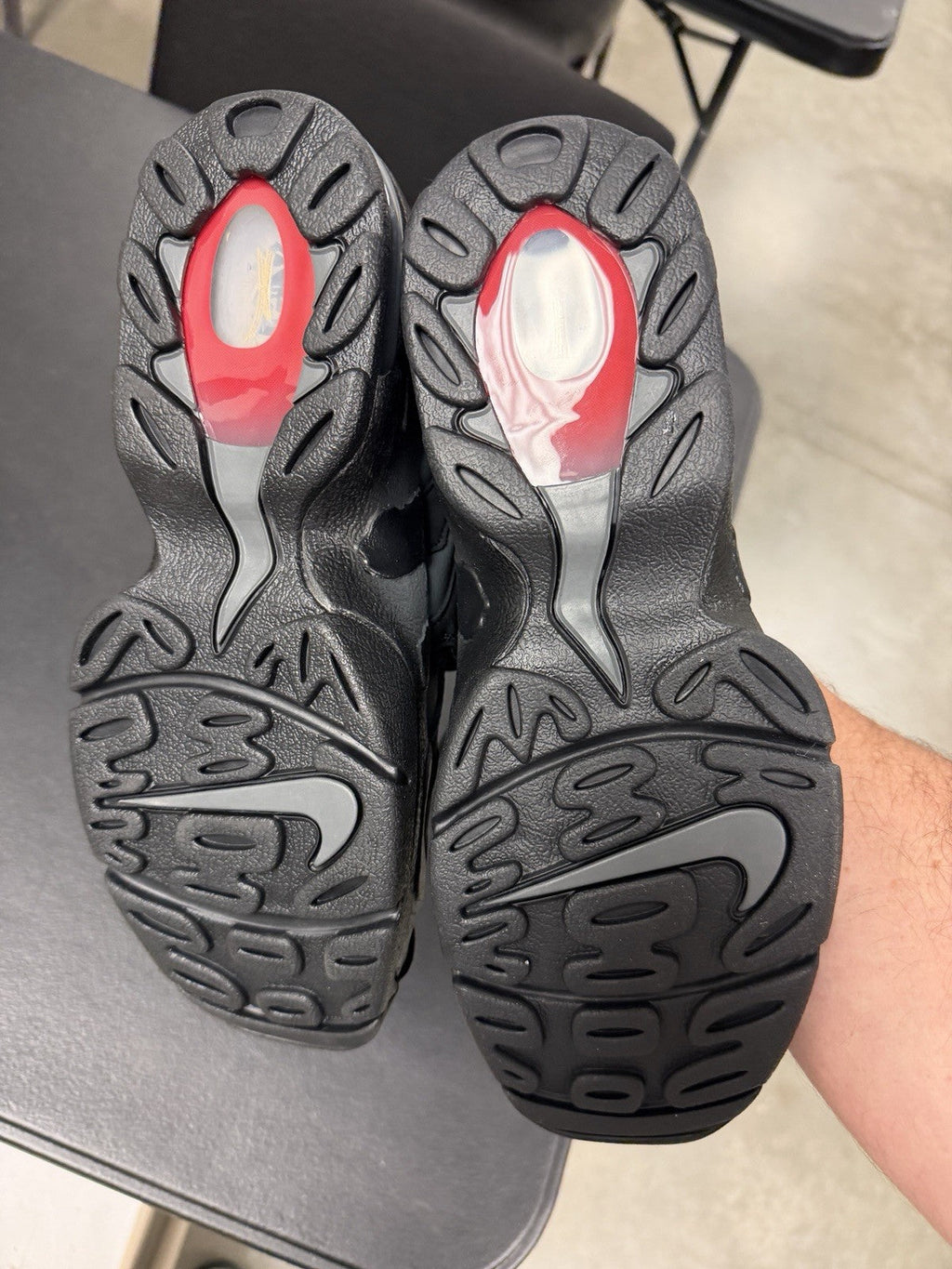 Black/White/Anthracite/Red - PRISTINE - - Nike Air DT Max 96 Falcons - product image from the listing.