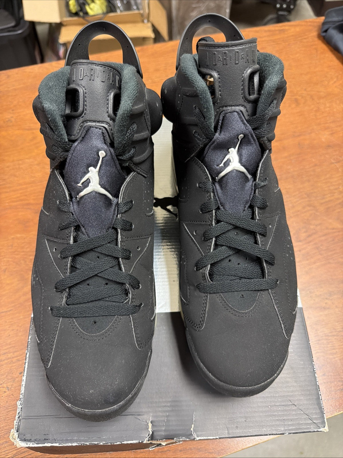 Size 10.5 Nike Air Jordan 6 Retro Chrome Black Silver Lightly Used DX2836-001 - product image from the listing.