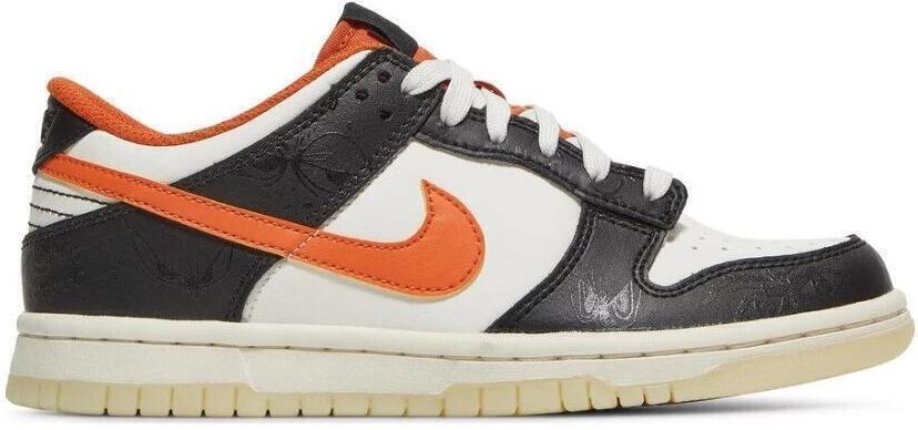 Dunk Low Prm Halloween 2021 size 11.5 preowned excellent by Nike - product image from the listing.