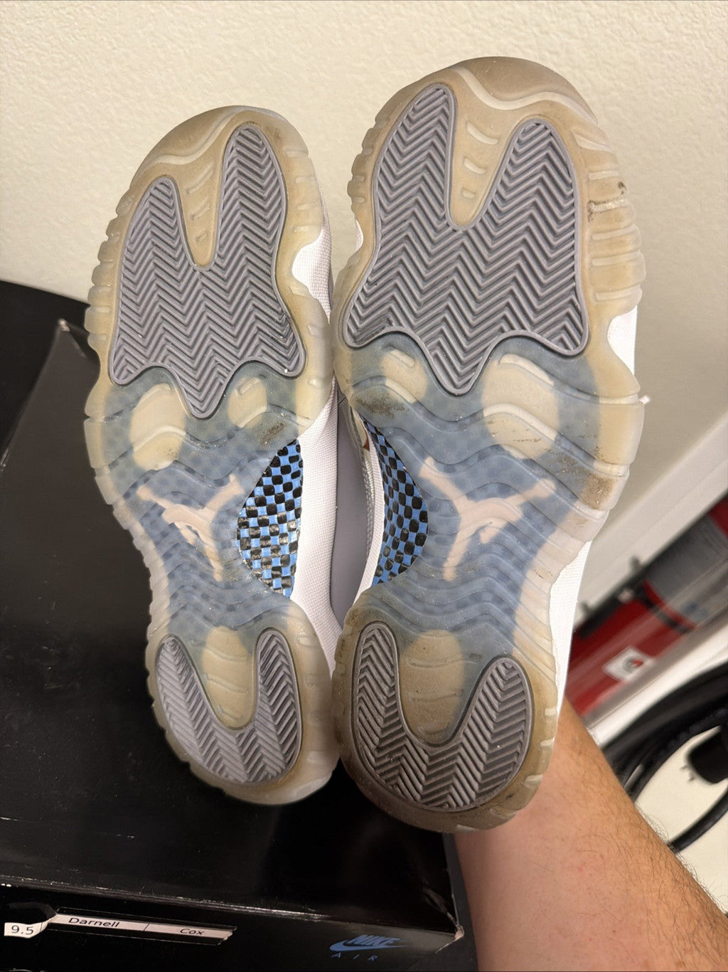 Men's M025) Nike Air Jordan 11 XI Retro Low Size 9.5 Cement Grey AV2187-140 - product image from the listing.