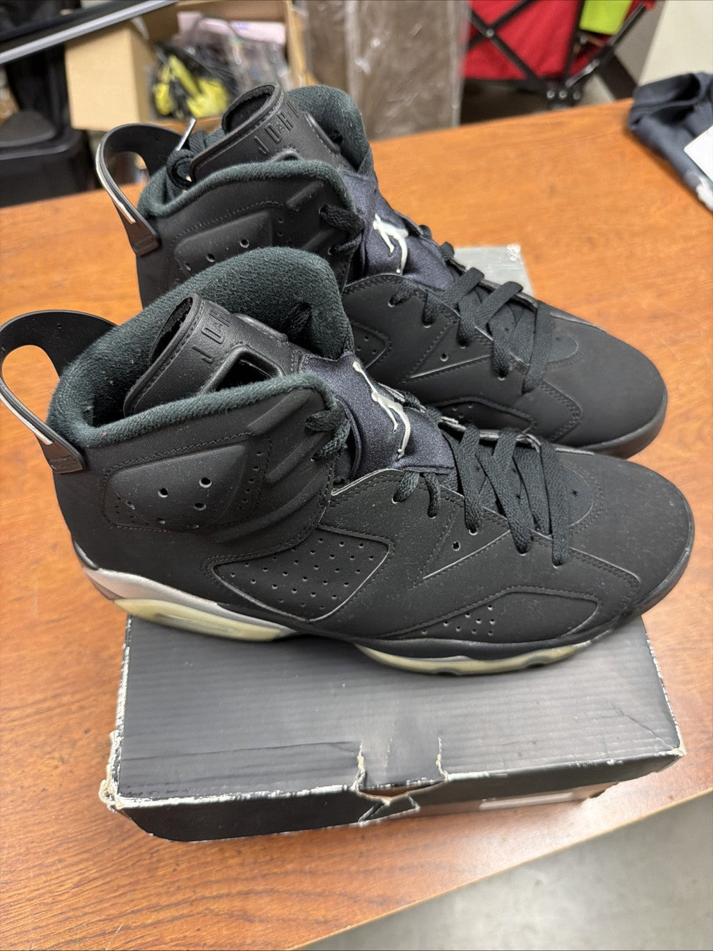 Size 10.5 Nike Air Jordan 6 Retro Chrome Black Silver Lightly Used DX2836-001 - product image from the listing.
