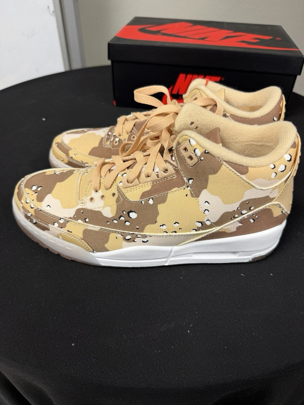 Women's Nike Air Jordan 3 Retro Tex Camo Size 10.5/ Men's 9 Shoes HM4301-200 - product image from the listing.