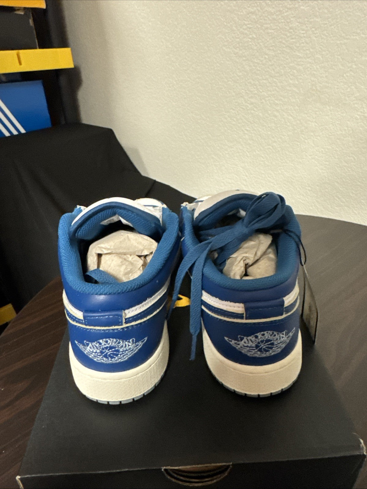 "Industrial Blue" Air Jordan Air Jordan 1 Low SE GS FN9137-141 - product image from the listing.