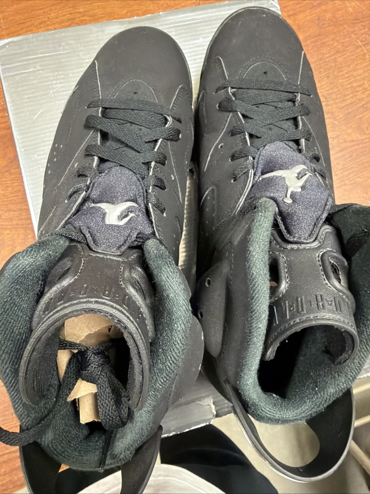 Size 10.5 Nike Air Jordan 6 Retro Chrome Black Silver Lightly Used DX2836-001 - product image from the listing.