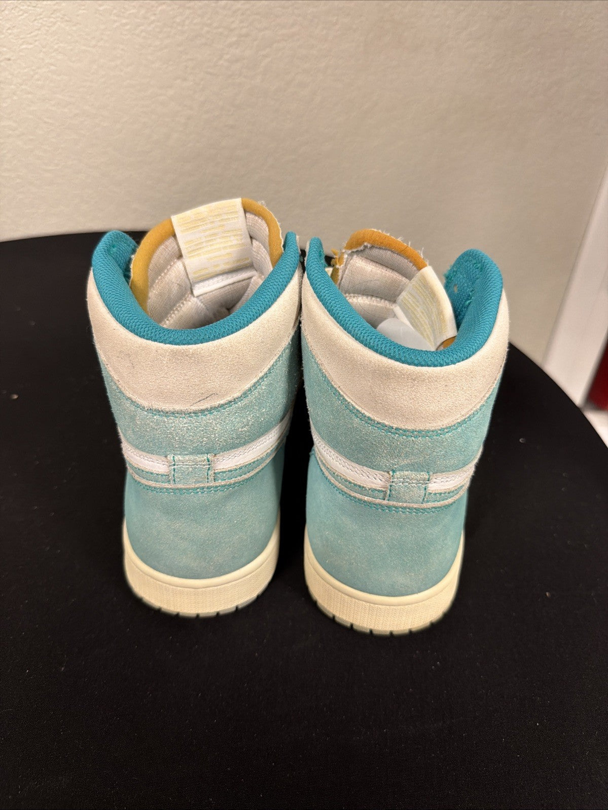 Jordan 1 Retro OG High Turbo Green - Size 11 - product image from the listing.