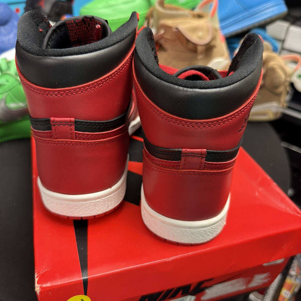 Air Jordan 1 Hi 85 Varsity Red Black BQ4422-600 Sneaker (231) - product image from the listing.