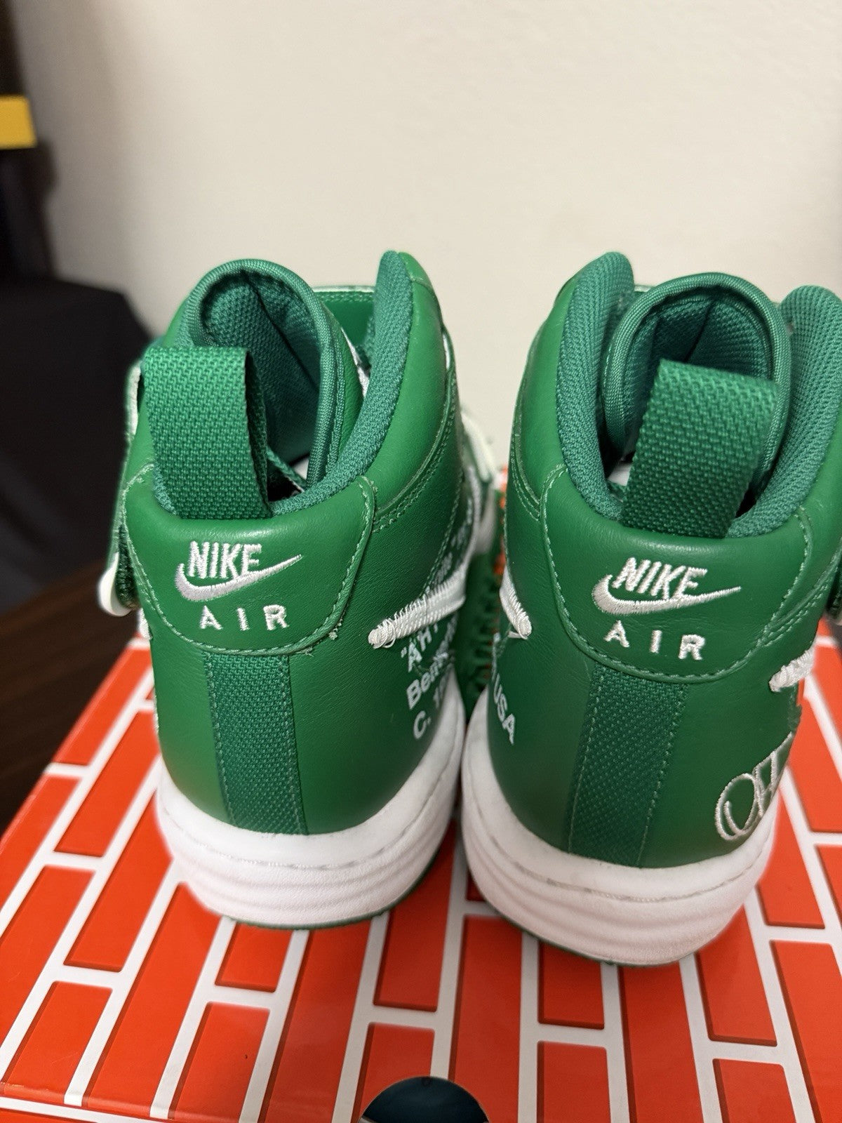 Off-White x Nike Air Force 1 SP Leather Mid Pine Green - Size 10 - product image from the listing.