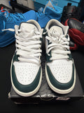 jordan 1 low SE oxidized green size 9.5 Used FQ7687-300 for Men - product image from the listing.