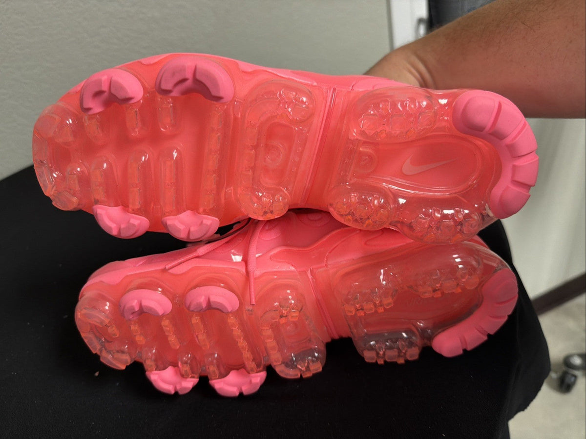 Women's Nike Air VaporMax Plus Size 8 Pink Bubblegum DM8337-600 - product image from the listing.