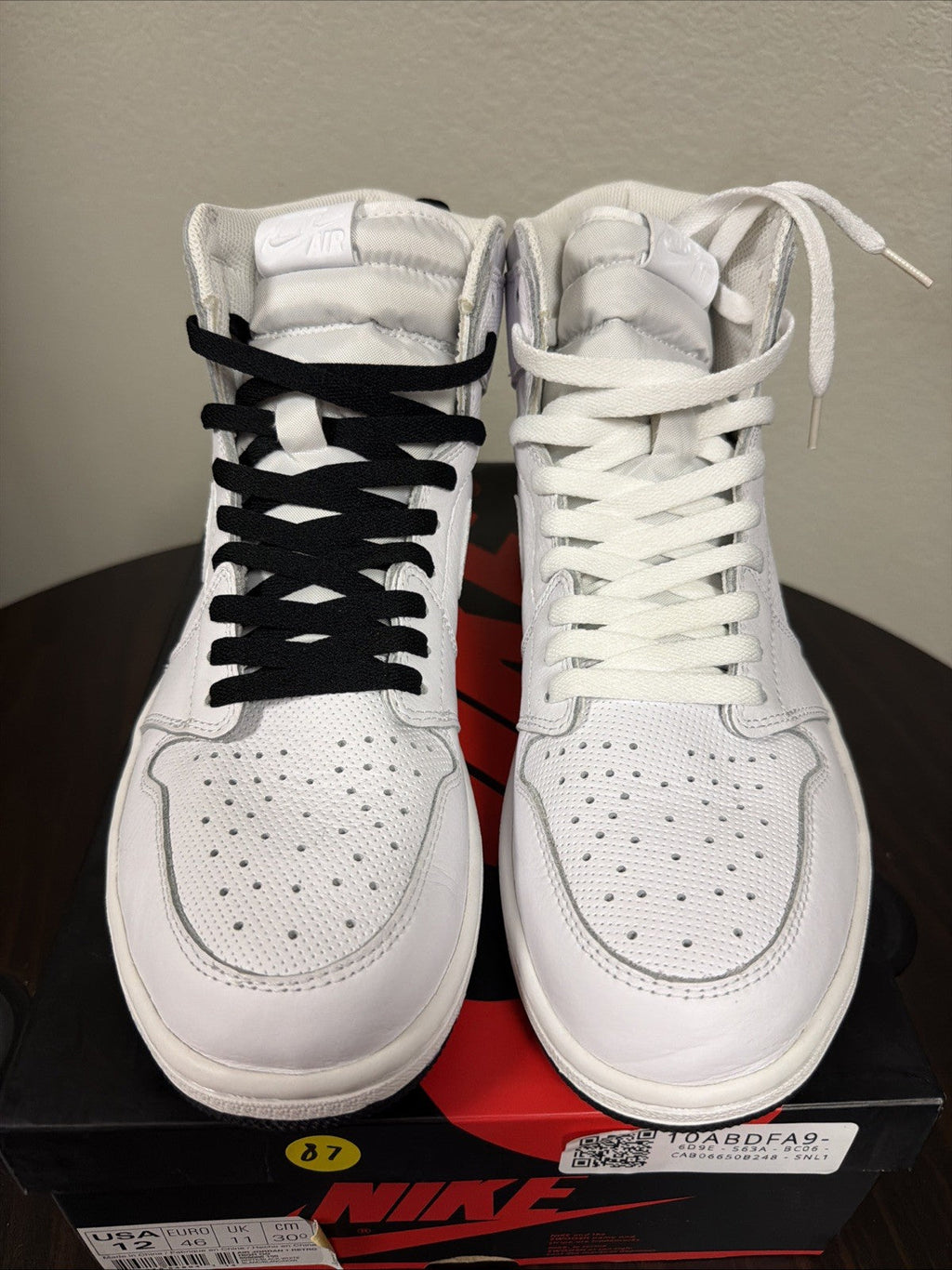 Men's Nike Air Jordan 1 2017 High White Perforated Size 12 555088-100 - product image from the listing.