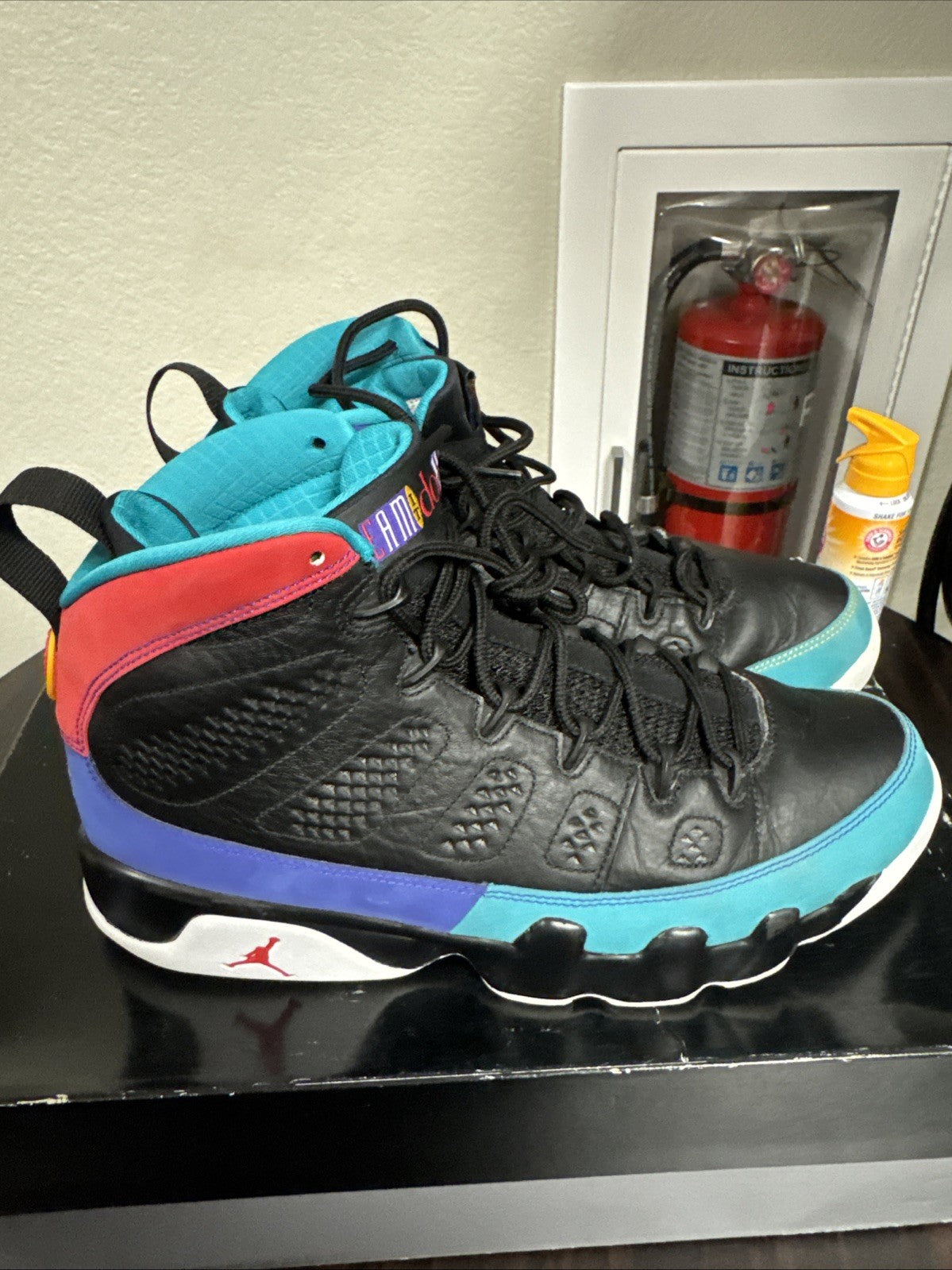 Dream It, Do It Size 10 Clean Original Box - Air Jordan 9 Retro - product image from the listing.