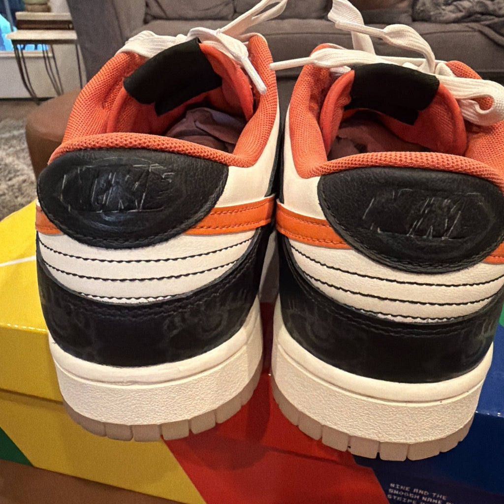 Dunk Low Prm Halloween 2021 size 11.5 preowned excellent by Nike - product image from the listing.