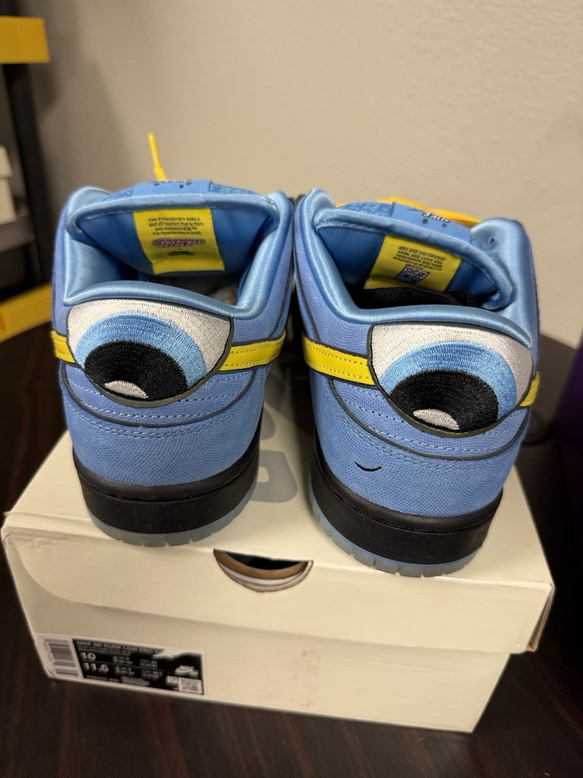 Men's Size 10 - The Powerpuff Girls x Nike Dunk Low Pro SB QS Bubbles Shoes - product image from the listing.