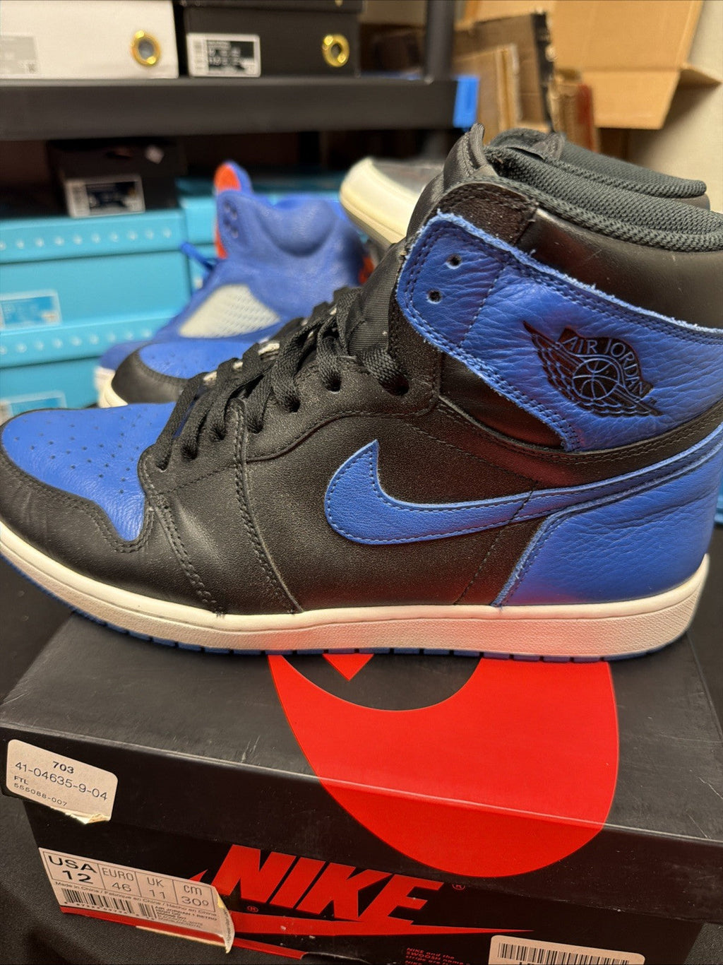 2017 / Size 12 - Jordan 1 Retro OG High Royal - product image from the listing.