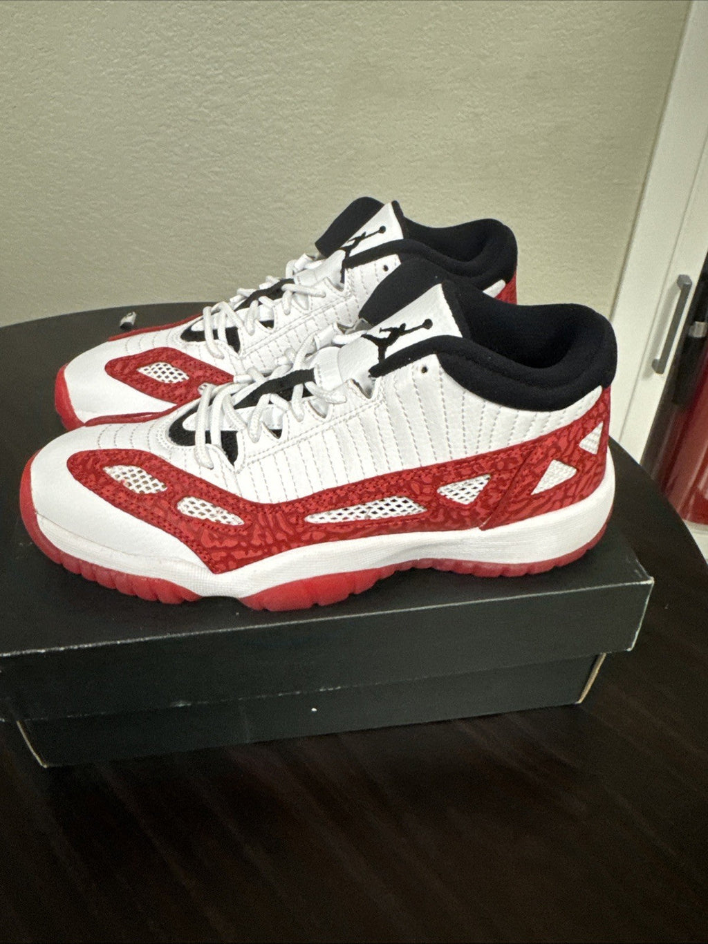 Air Jordan 11 Retro Low Boys White/gym Red Boys / Girls - Size 5Y - product image from the listing.