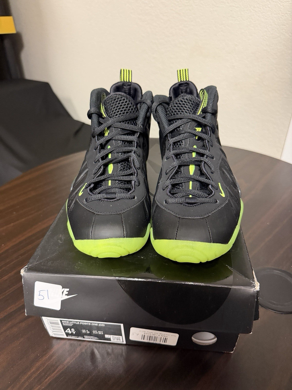 Women's Nike Little Posite One (gs) Black Volt 4.5 Y fits 7 Foamposite - product image from the listing.