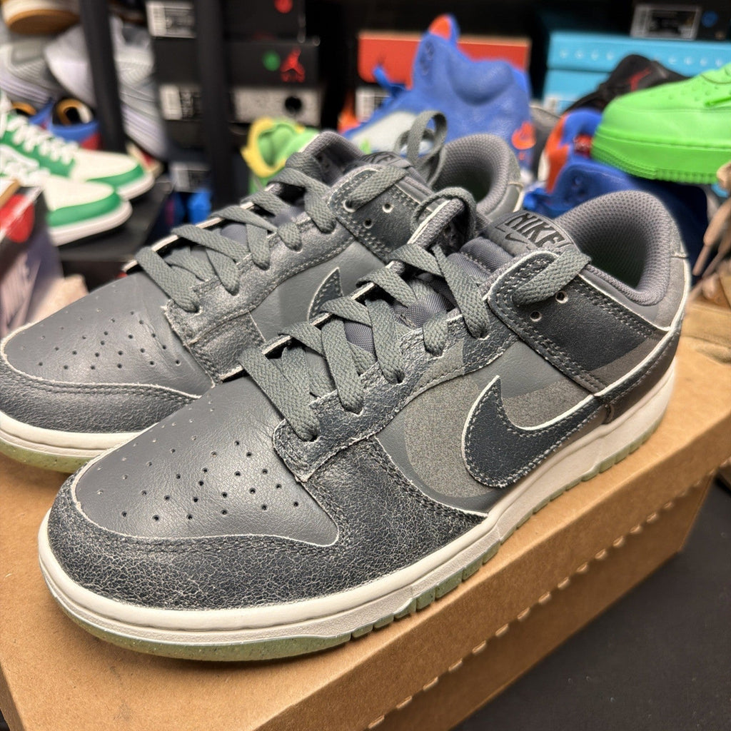 Dunk Low Retro PRM (275) by Nike - product image from the listing.