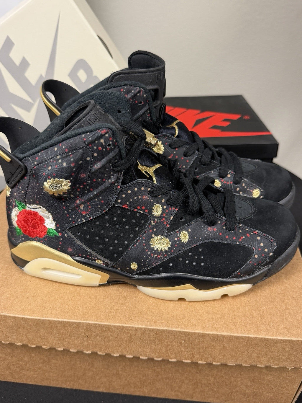 Air Jordan 6 Retro Chinese New Year - Size 8 - product image from the listing.