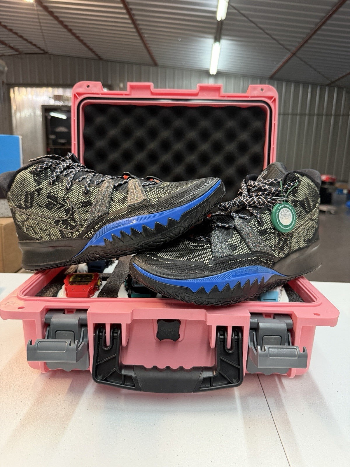 Nike Kyrie 7 Grind CQ9326-007 Black Lime Ice Basketball Shoes Trainers size 13 - product image from the listing.