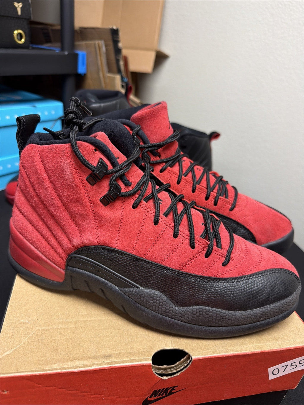 Jordan 12 Retro Reverse Flu Game 2020 - Size 9 - product image from the listing.