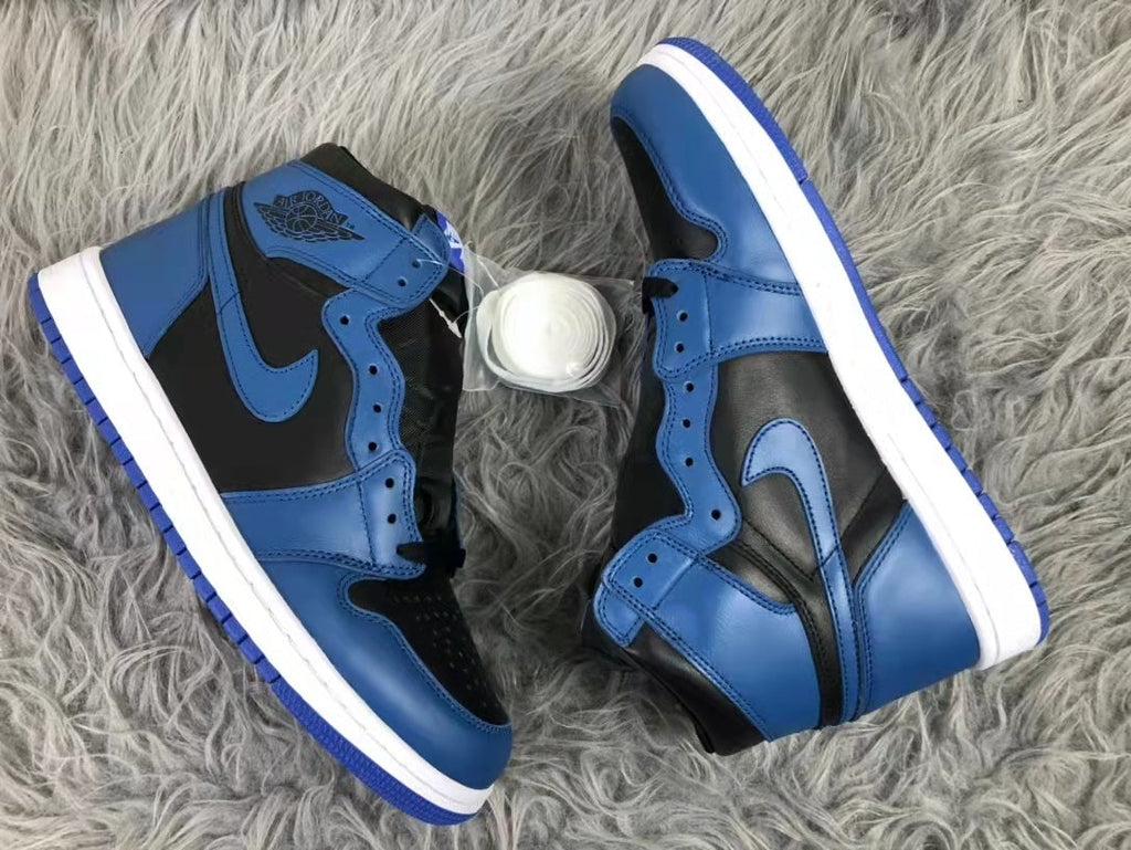 Jordan AJ1 High Sneakers in Black Blue 555088-404 - product image from the listing.