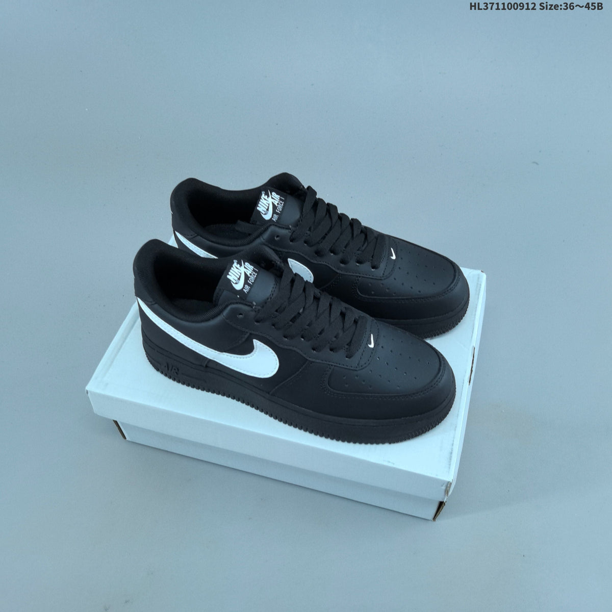 Nike Air Force 1 '07 Low-Cut Sneakers - product image from the listing.