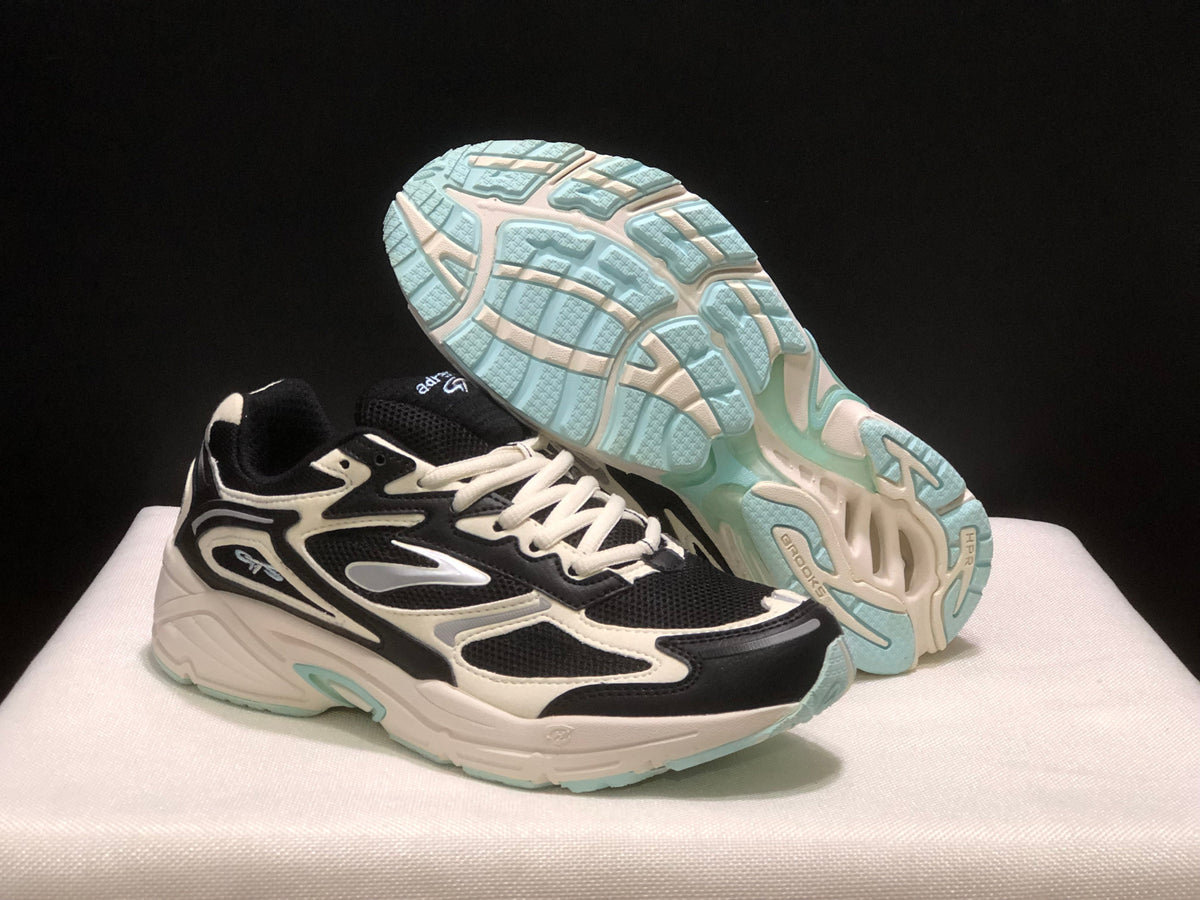 Brooks 4 Running-Inspired Trainers - product image from the listing.