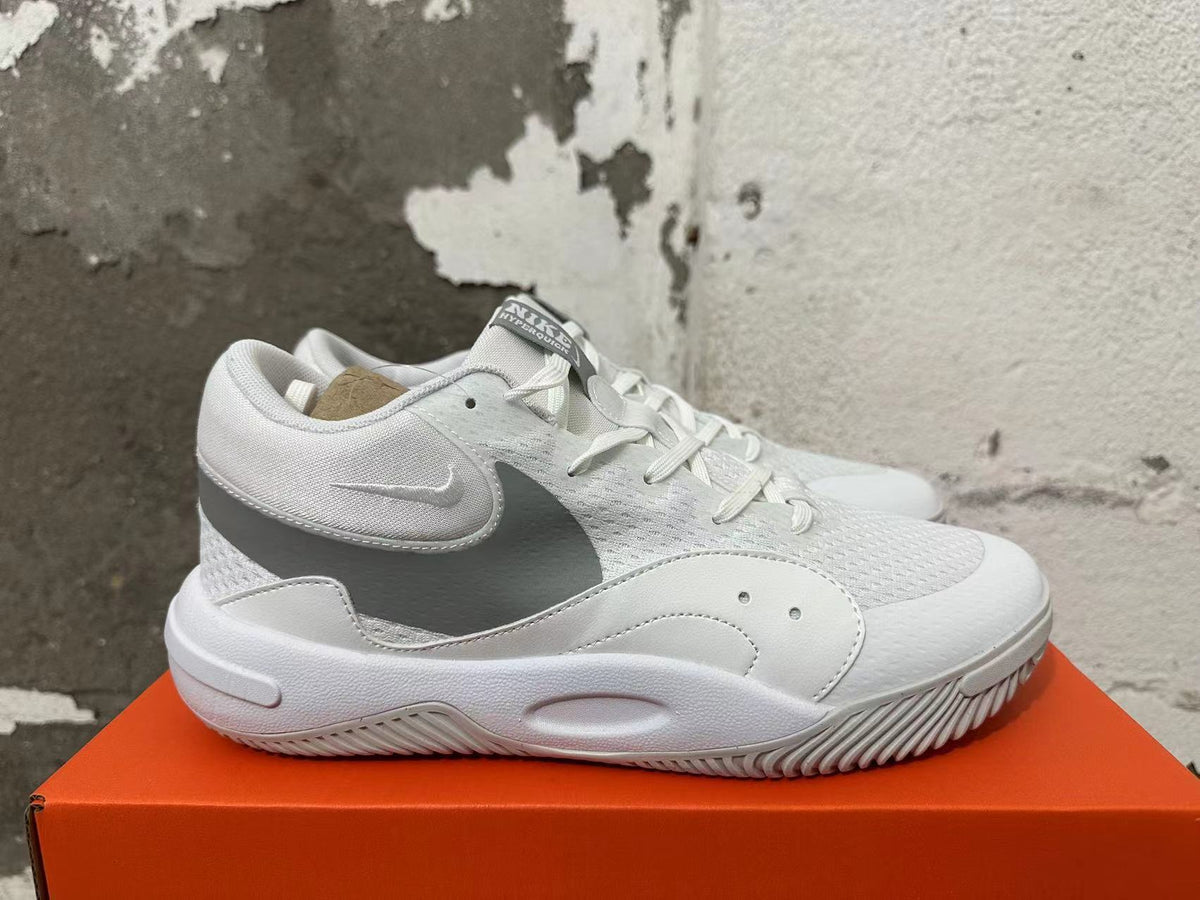 Nike Hyperquick Low-Cut Training Shoes - product image from the listing.