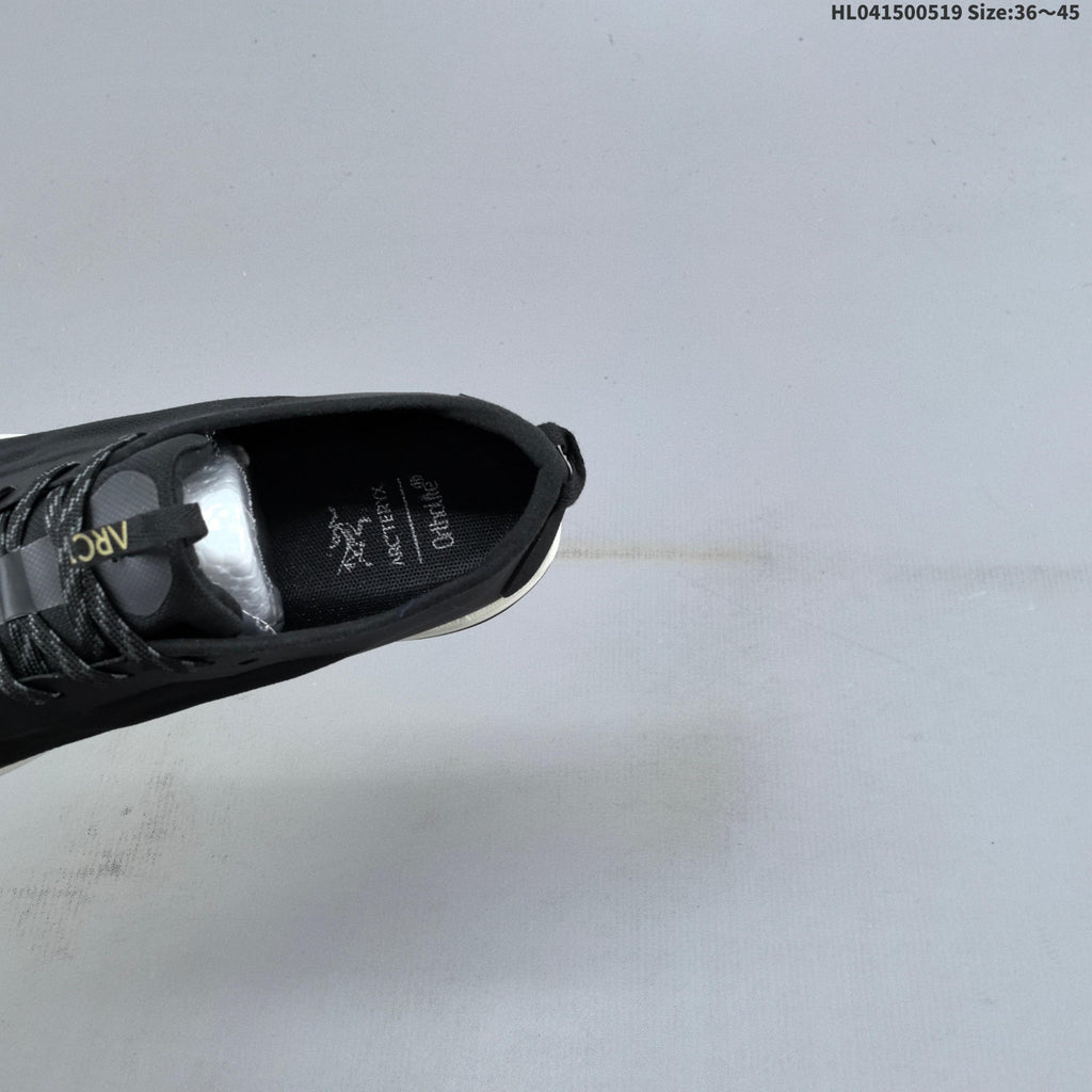Arc'teryx Konseal LT W Black Low-Cut Shoe - product image from the listing.