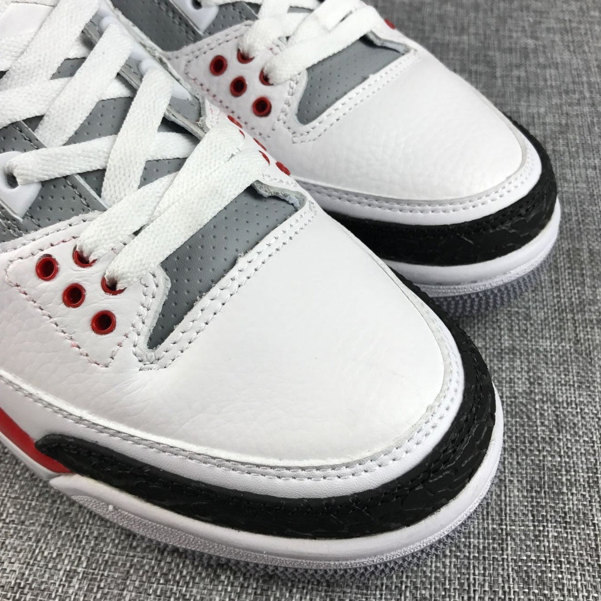 Men's Air Jordan 3 Fire Red Sneakers - product image from the listing.