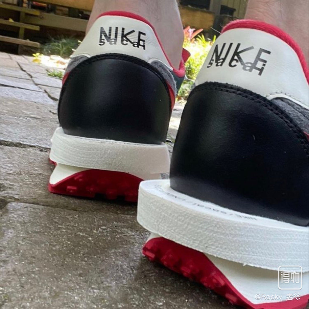 Nike x sacai LDV Waffle Trainers DJ4877-300 - product image from the listing.