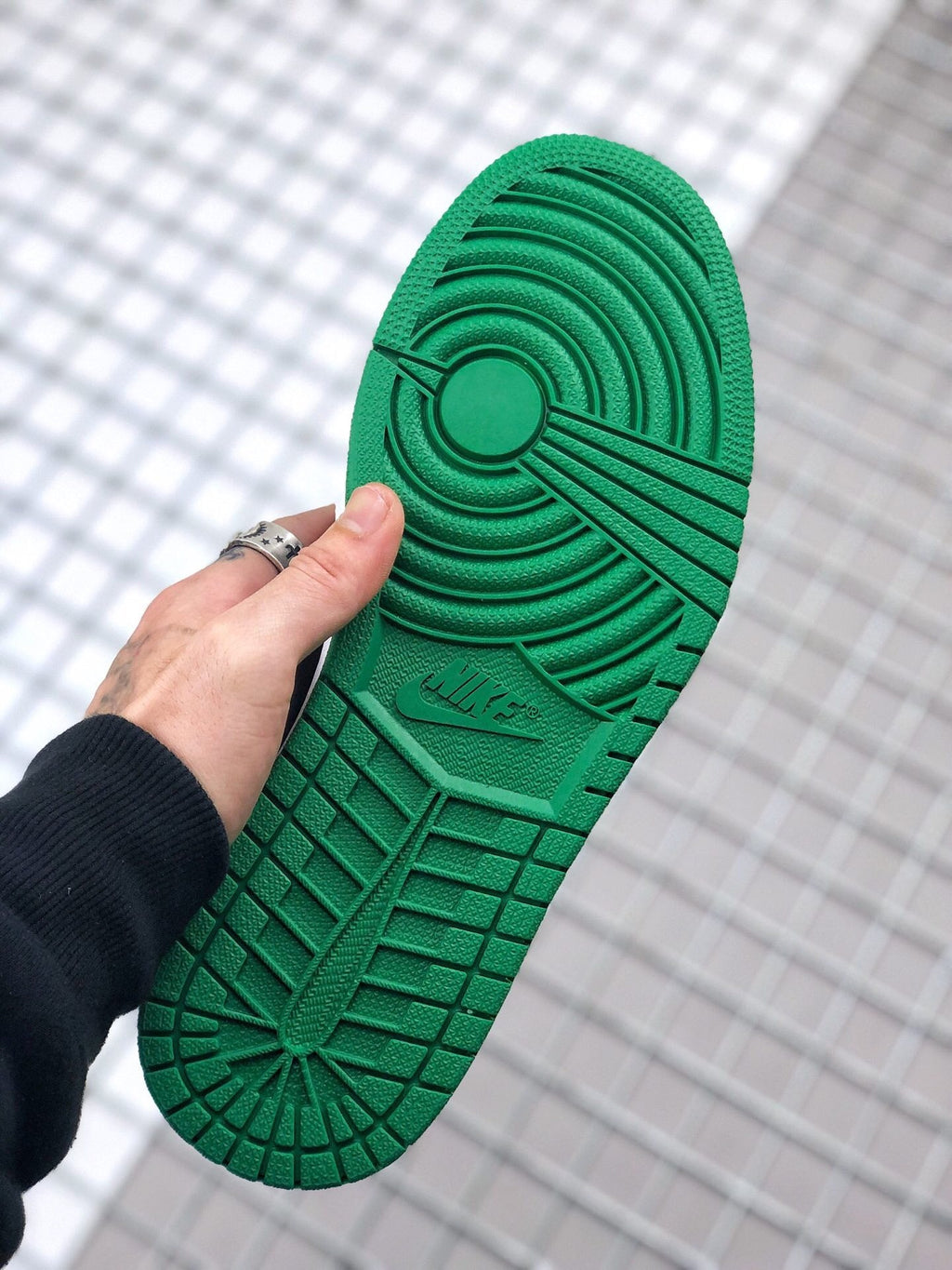 Air Jordan 1 High Pine Sneakers in Green Black 555088-030 - product image from the listing.