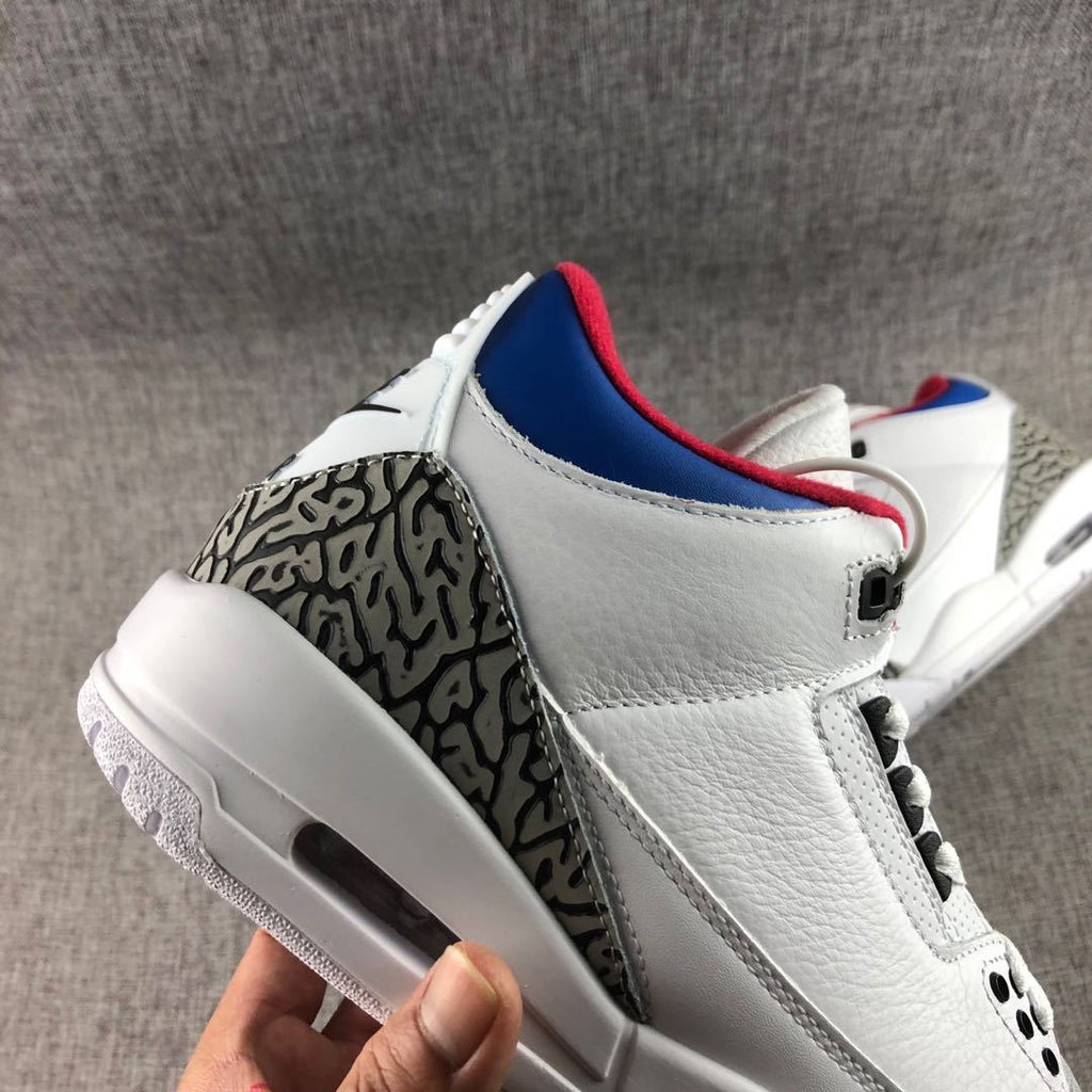 Air Jordan 3 Seoul White Blue Red AV8370-100 - product image from the listing.