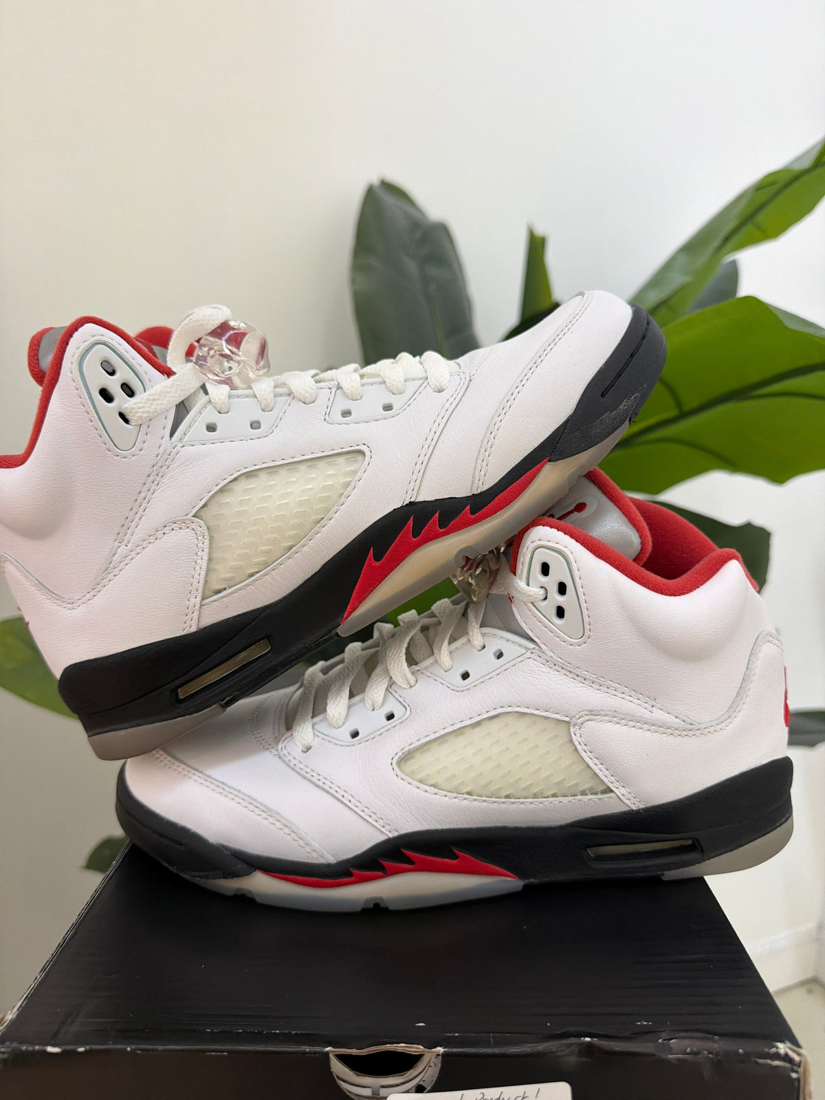 Fire Red Silver Tongue Jordan 5 (2020) - product image from the listing.