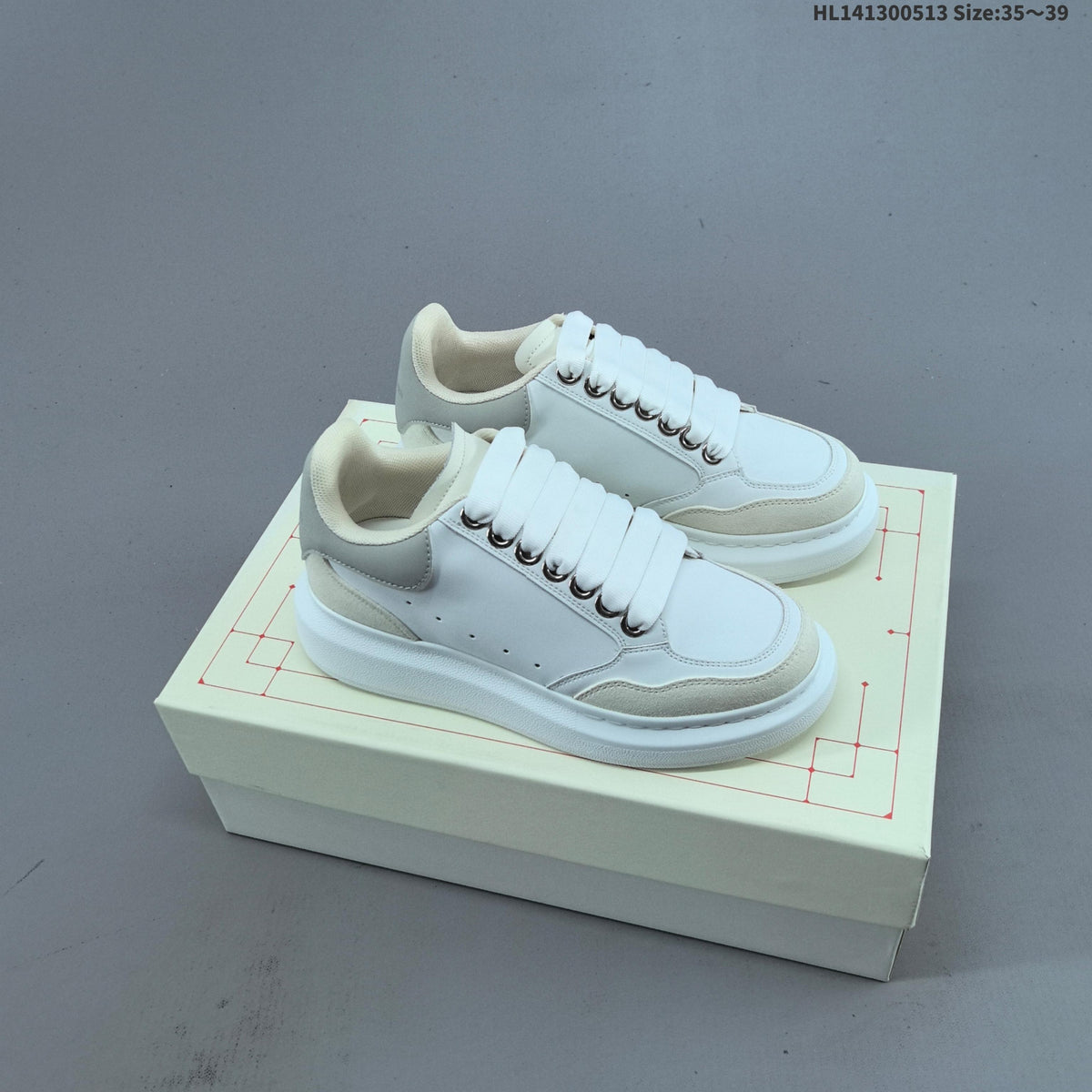 Alexander McQueen Sole Leather Platform Trainers HL141300513 - product image from the listing.