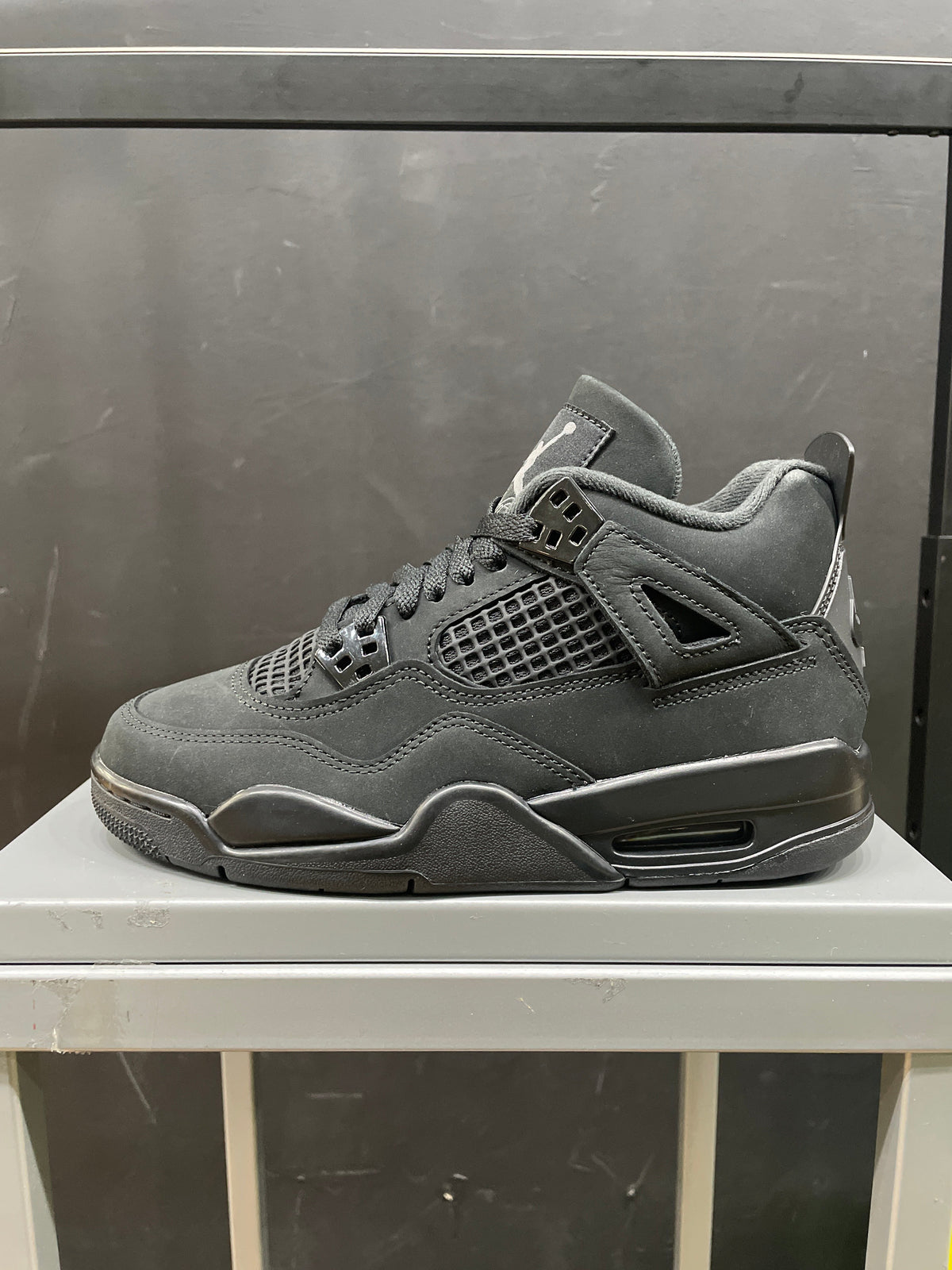 Black Cat 2025 Gs - Air Jordan 4 - product image from the listing.