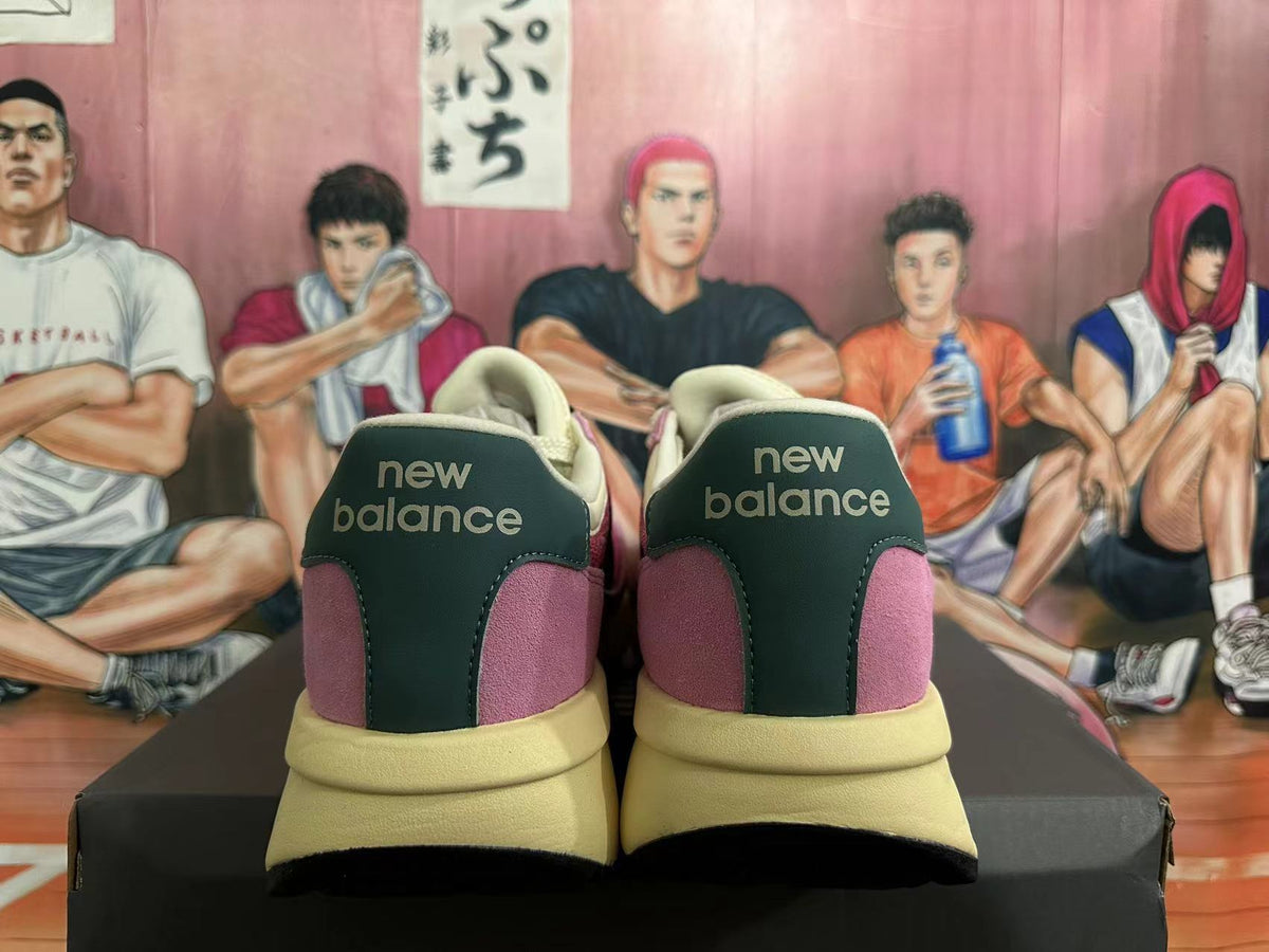 New Balance U370 Sneakers in Pink - product image from the listing.