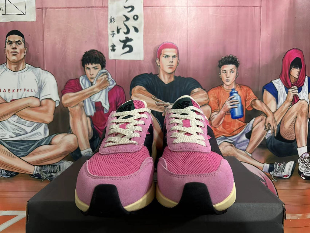New Balance U370 Sneakers in Pink - product image from the listing.