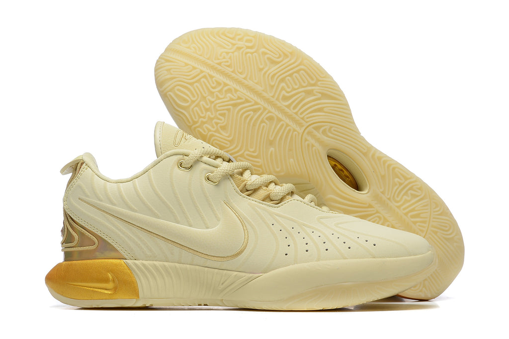 Nike 870 Basketball Footwear - product image from the listing.