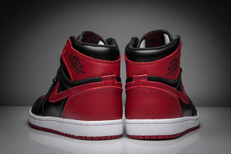 Black Red White Sneaker - Jordan 1 High - product image from the listing.
