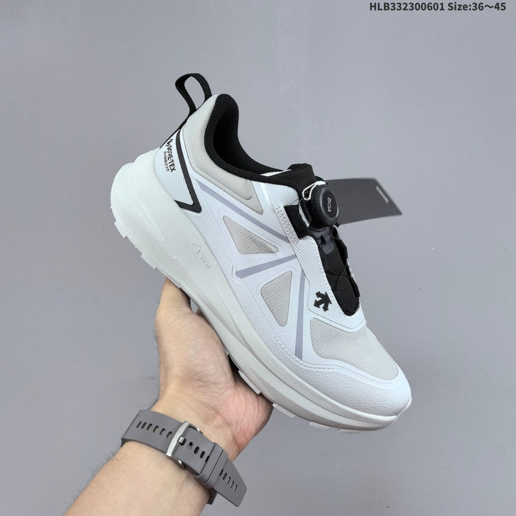 DESCENTE LAVITATE 3.0 WIRE GTX Low-Cut Sneakers - product image from the listing.