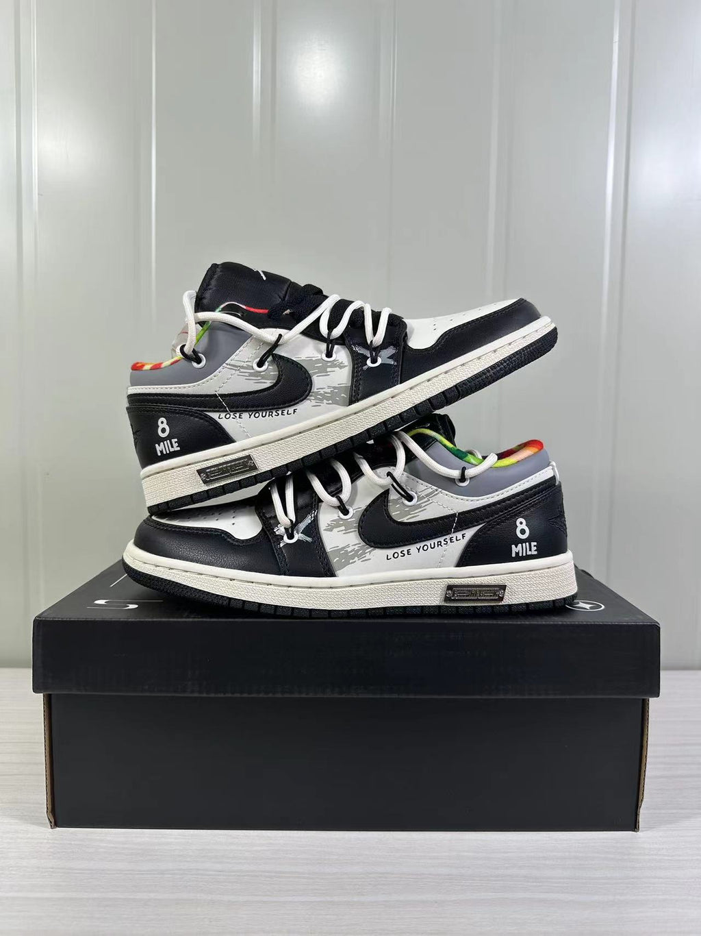 Air Jordan 1 Low Black White DQ8422-001 - product image from the listing.