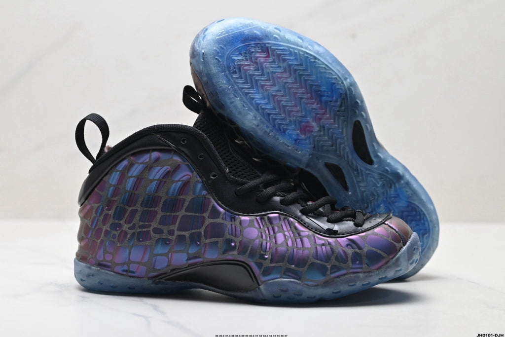 Nike Air Foamposite One Penny Hardaway Trainers - product image from the listing.